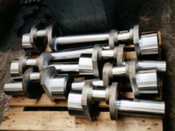 Kurbelwellen cnc-drehen und rundschleifen